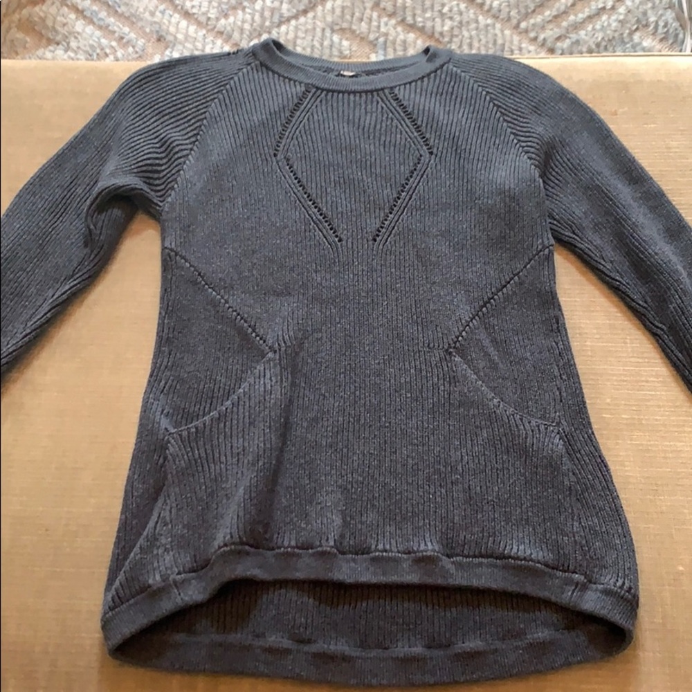 Lululemon top